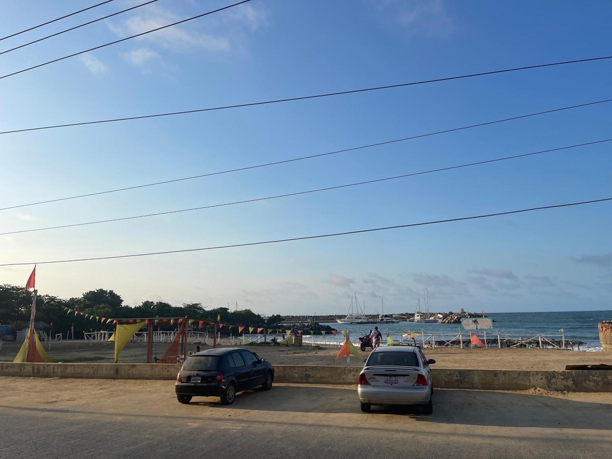 Hotel Brisas Del Mar 2022 Catia La Mar Exterior photo